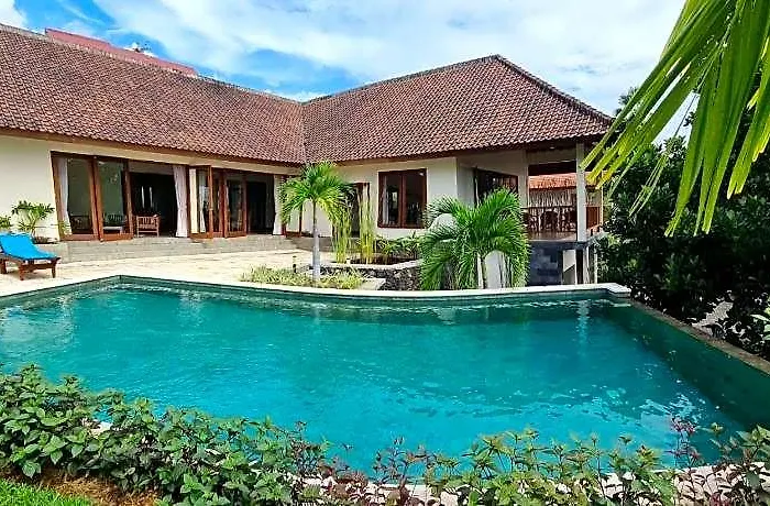 Ponjok Batu バリ島